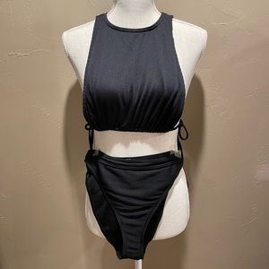 South beach black side boob bikini